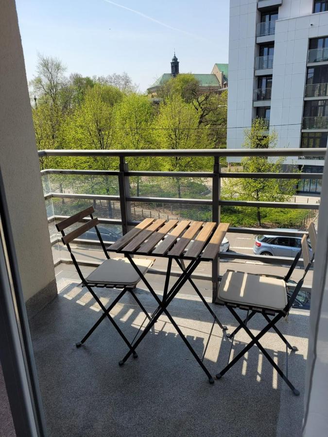 פוזנן Apartament Wierzbowa 6 Z Klimatyzacja מראה חיצוני תמונה